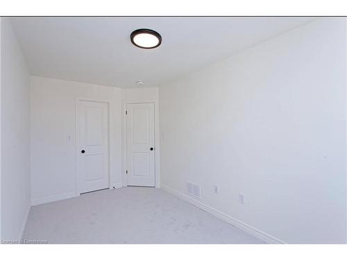 730 Knox Avenue, Hamilton, ON - Indoor Photo Showing Other Room