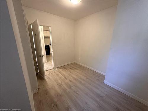 1525 Barton Street E, Hamilton, ON - Indoor Photo Showing Other Room