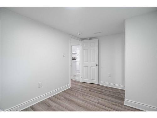 27 East 26Th Street, Hamilton, ON - Indoor Photo Showing Other Room