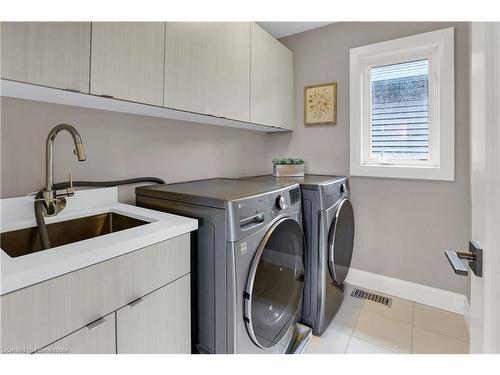 412 Annalee Drive, Ancaster, ON - Indoor Photo Showing Laundry Room