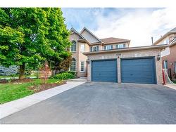 4268 Millcroft Park Drive  Burlington, ON L7M 4J6