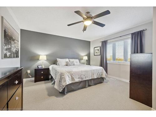 3047 Ferguson Drive, Burlington, ON - Indoor Photo Showing Bedroom