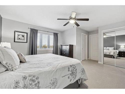 3047 Ferguson Drive, Burlington, ON - Indoor Photo Showing Bedroom