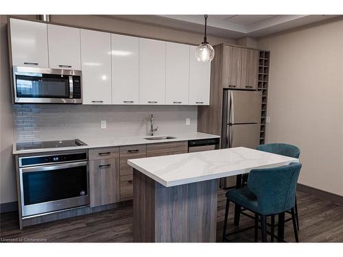 2104-20 George Street, Hamilton, ON - Indoor Photo Showing Kitchen With Stainless Steel Kitchen With Upgraded Kitchen