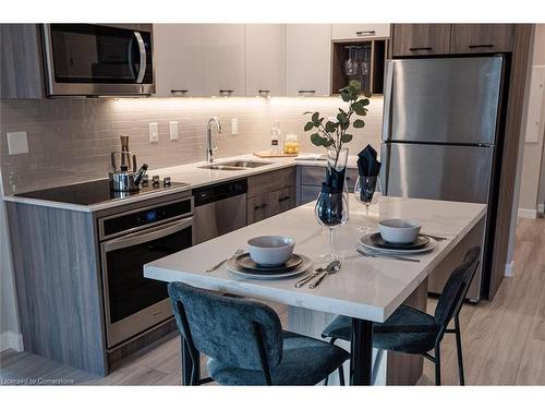 2109-20 George Street, Hamilton, ON - Indoor Photo Showing Kitchen With Double Sink With Upgraded Kitchen