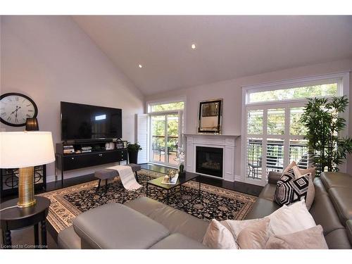 259 Mother'S Street, Glanbrook, ON - Indoor Photo Showing Living Room With Fireplace