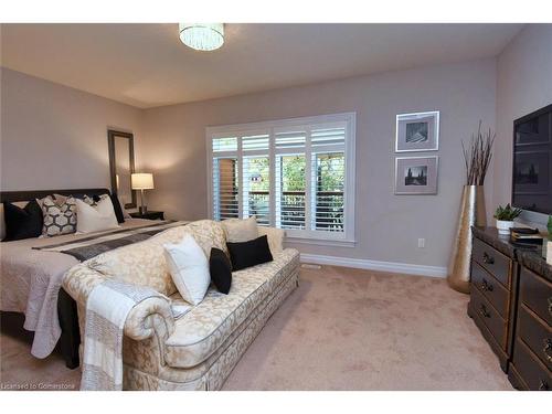 259 Mother'S Street, Glanbrook, ON - Indoor Photo Showing Bedroom