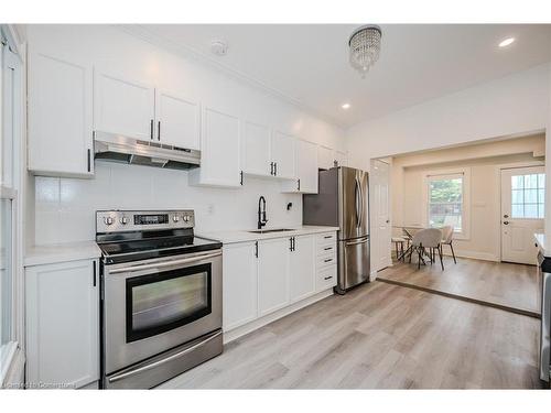 273 Britannia Avenue, Hamilton, ON - Indoor Photo Showing Kitchen