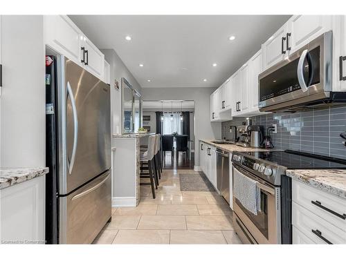 65 Memorial Avenue, Stoney Creek, ON - Indoor Photo Showing Kitchen With Upgraded Kitchen