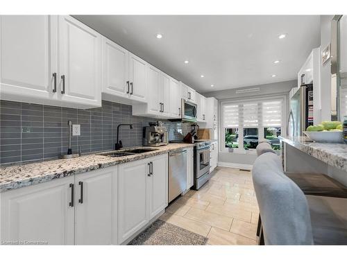 65 Memorial Avenue, Stoney Creek, ON - Indoor Photo Showing Kitchen With Upgraded Kitchen