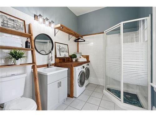 2 Francis Street, Cambridge, ON - Indoor Photo Showing Laundry Room