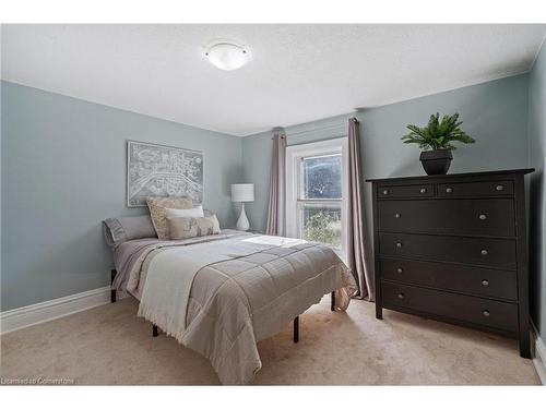 2 Francis Street, Cambridge, ON - Indoor Photo Showing Bedroom