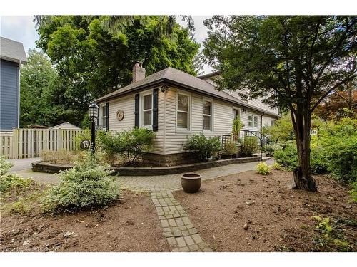 730 Grand View Avenue, Burlington, ON - Outdoor