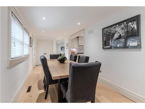 730 Grand View Avenue, Burlington, ON - Indoor Photo Showing Dining Room