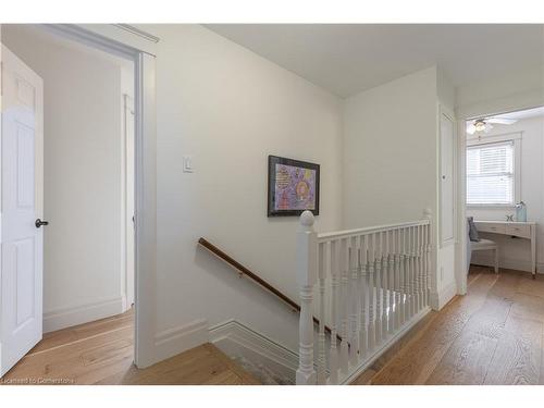 730 Grand View Avenue, Burlington, ON - Indoor Photo Showing Other Room