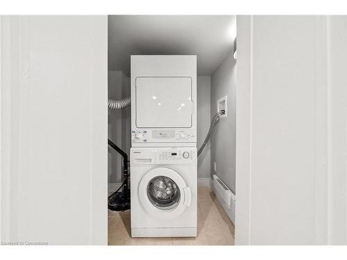 118 Barons Avenue N, Hamilton, ON - Indoor Photo Showing Laundry Room