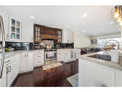 118 Barons Avenue N, Hamilton, ON - Indoor Photo Showing Kitchen With Upgraded Kitchen