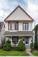 195 Rosslyn Avenue N Hamilton, ON L8L 7P8