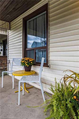 195 Rosslyn Avenue N, Hamilton, ON - Outdoor With Deck Patio Veranda With Exterior