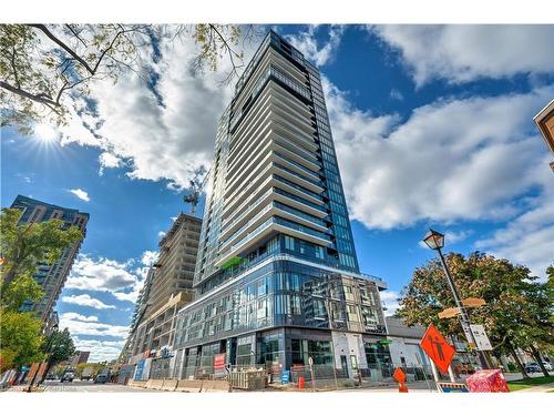 1707-370 Martha Street, Burlington, ON - Outdoor With Balcony