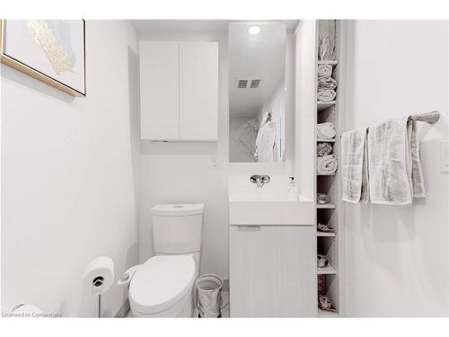 1707-370 Martha Street, Burlington, ON - Indoor Photo Showing Bathroom