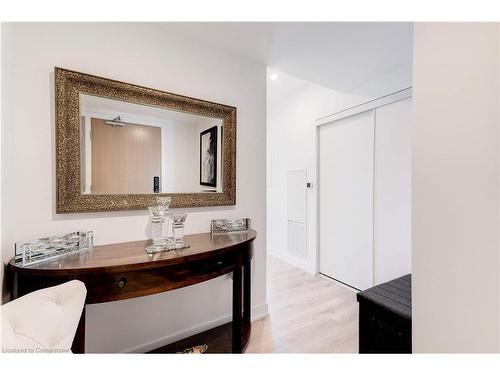 1707-370 Martha Street, Burlington, ON - Indoor Photo Showing Bathroom