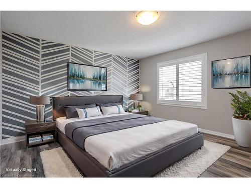 3130 Edgar Avenue, Burlington, ON - Indoor Photo Showing Bedroom