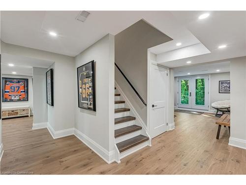 18 Elder Crescent, Ancaster, ON - Indoor Photo Showing Other Room