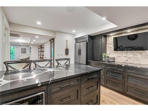 18 Elder Crescent, Ancaster, ON - Indoor Photo Showing Kitchen With Double Sink