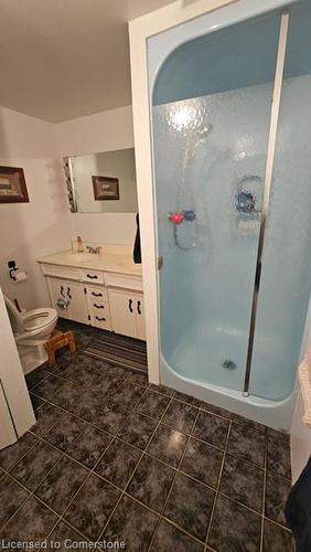 28 Carleton Street, Orillia, ON - Indoor Photo Showing Bathroom