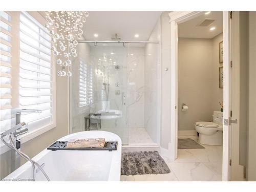 4 Lockman Drive, Ancaster, ON - Indoor Photo Showing Bathroom