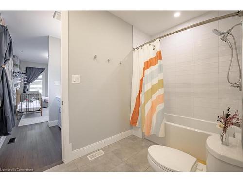 4 Lockman Drive, Ancaster, ON - Indoor Photo Showing Bathroom