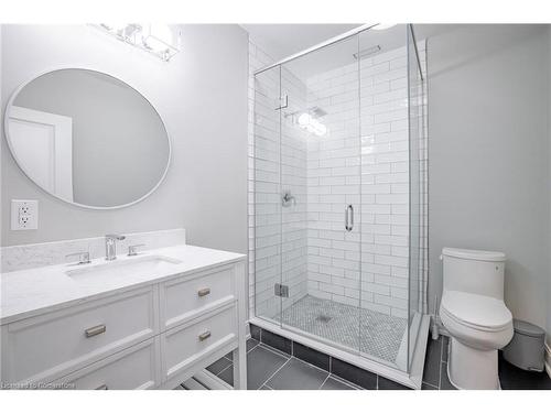 4 Lockman Drive, Ancaster, ON - Indoor Photo Showing Bathroom