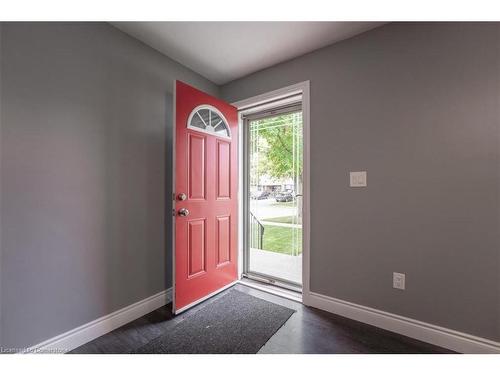 36 Sumach Street, Hamilton, ON - Indoor Photo Showing Other Room