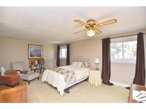 63-880 Limeridge Road E, Hamilton, ON - Indoor Photo Showing Bedroom