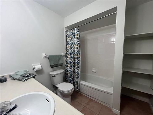 23-2015 Cleaver Avenue, Burlington, ON - Indoor Photo Showing Bathroom