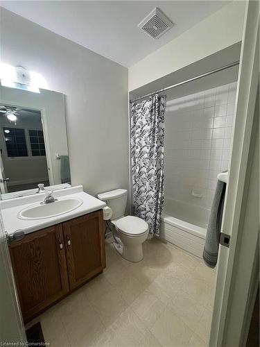 23-2015 Cleaver Avenue, Burlington, ON - Indoor Photo Showing Bathroom