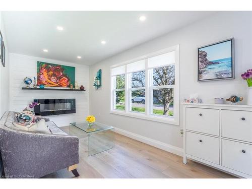 19 Talbot Lane, Glanbrook, ON - Indoor Photo Showing Living Room With Fireplace