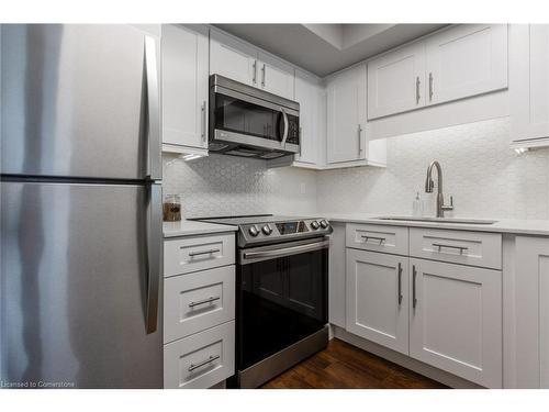 103-2010 Cleaver Avenue, Burlington, ON - Indoor Photo Showing Kitchen With Stainless Steel Kitchen With Upgraded Kitchen