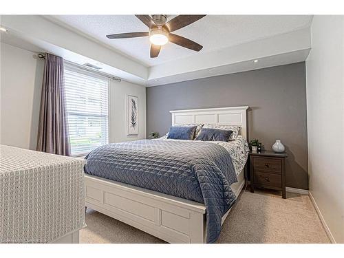 103-2010 Cleaver Avenue, Burlington, ON - Indoor Photo Showing Bedroom