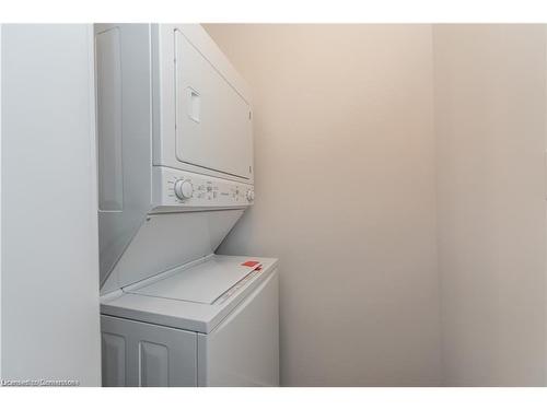 113-101 Shoreview Place, Stoney Creek, ON - Indoor Photo Showing Laundry Room