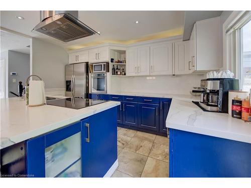 191 Williamson Drive, Caledonia, ON - Indoor Photo Showing Kitchen With Stainless Steel Kitchen