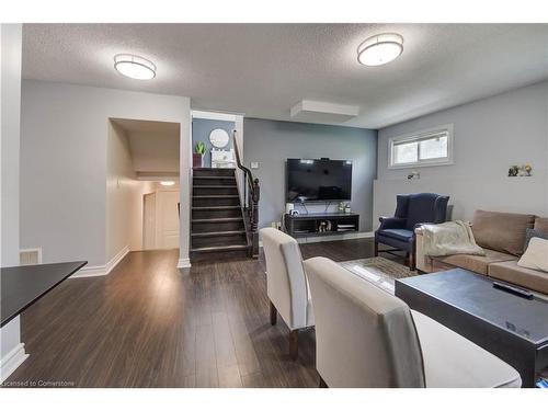 191 Williamson Drive, Caledonia, ON - Indoor Photo Showing Living Room