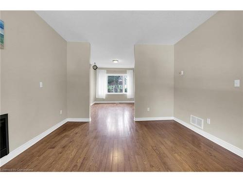 31 Gibson Avenue, Hamilton, ON - Indoor Photo Showing Other Room