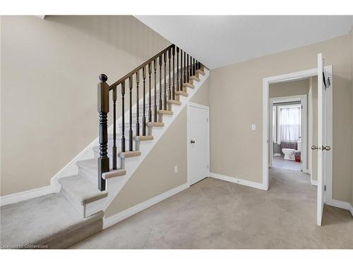 31 Gibson Avenue, Hamilton, ON - Indoor Photo Showing Other Room