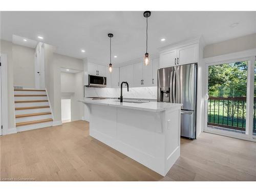 2596 Red Maple Avenue, Jordan Station, ON - Indoor Photo Showing Kitchen With Upgraded Kitchen