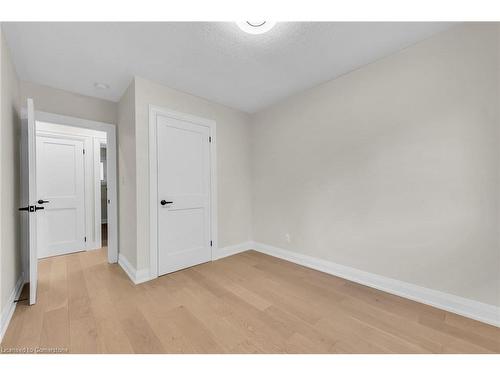 2596 Red Maple Avenue, Jordan Station, ON - Indoor Photo Showing Other Room