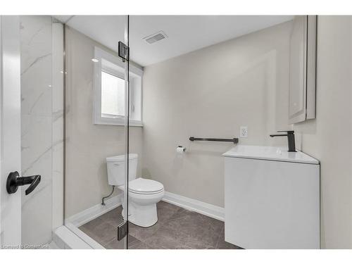 2596 Red Maple Avenue, Jordan Station, ON - Indoor Photo Showing Bathroom