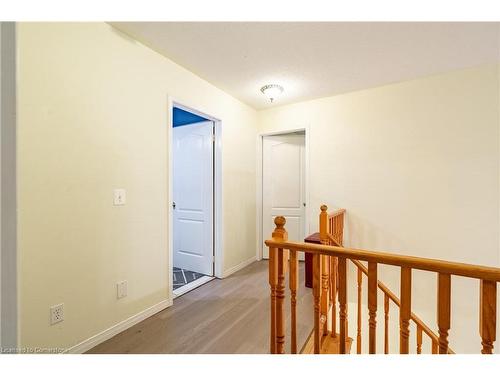 4206 Stadelbauer Drive, Beamsville, ON - Indoor Photo Showing Kitchen