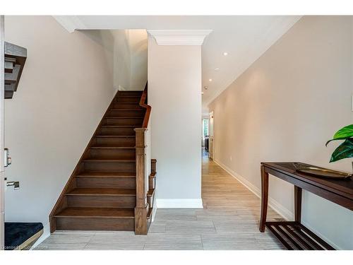 201 Hatt Street, Dundas, ON - Indoor Photo Showing Other Room